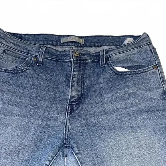 Levi's Bootcut 515 Jeans Classic Blue Denim Light Wash Woman’s Size 12 S/C - Picture 5 of 8
